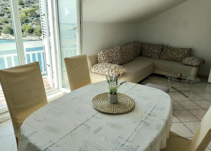 شقة Uvala Murtar *